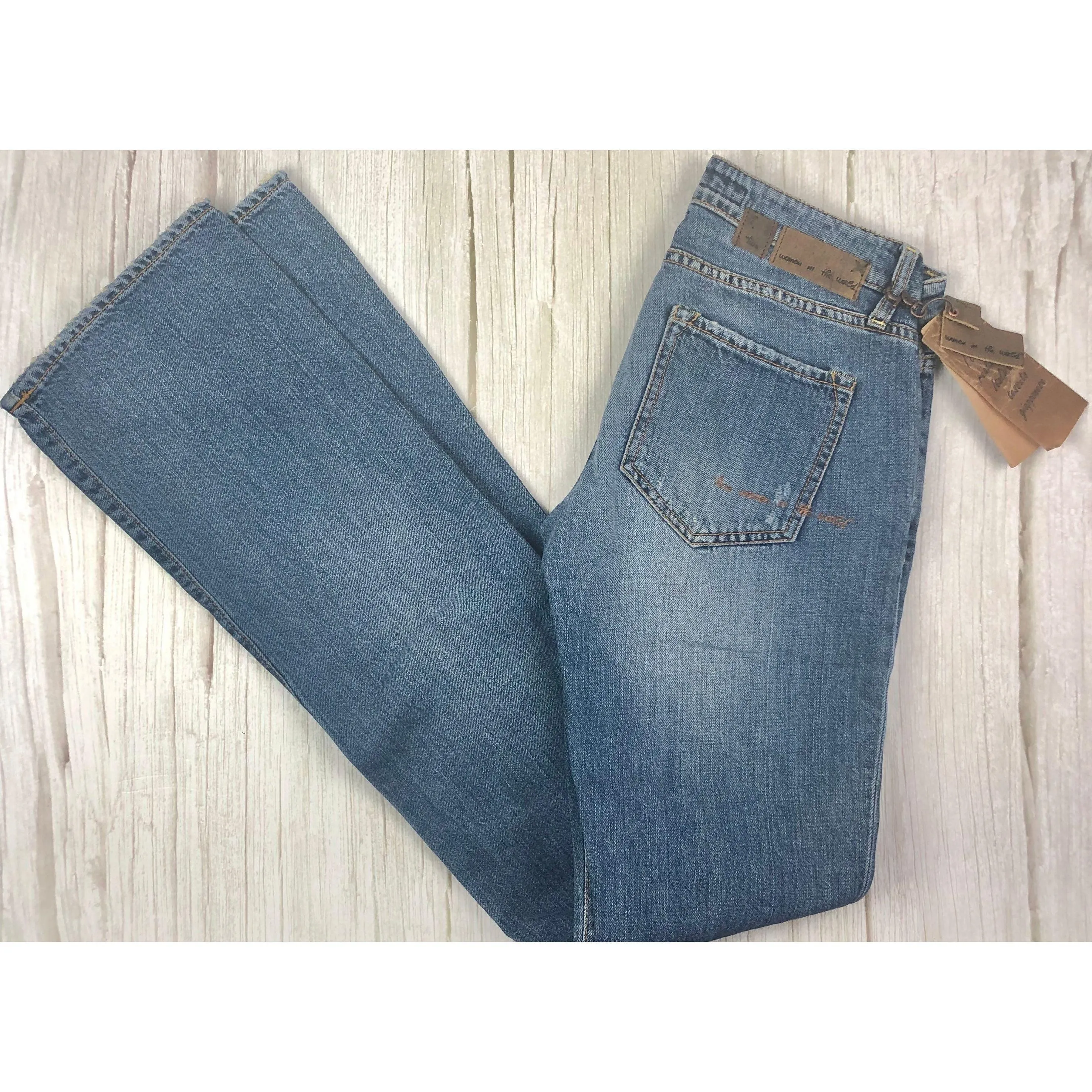 NWT - Two Women in the World - Italian Destroyed 'Jenny' Jeans  -Size 26 Long