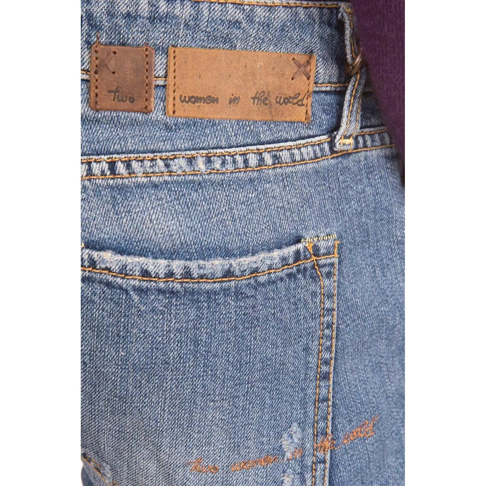 NWT - Two Women in the World - Italian Destroyed 'Jenny' Jeans  -Size 26 Long